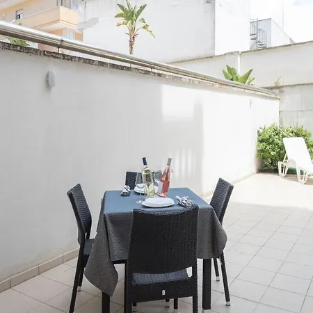 Trilocale Corso Italia 21 Piano Terra Con Spazio Esterno Holiday home *