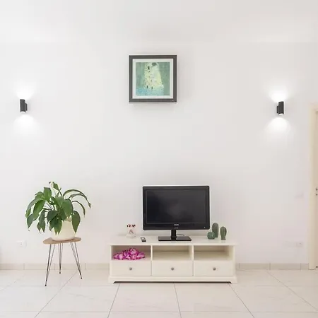 Holiday home Trilocale Corso Italia 21 Piano Terra Con Spazio Esterno Gallipoli