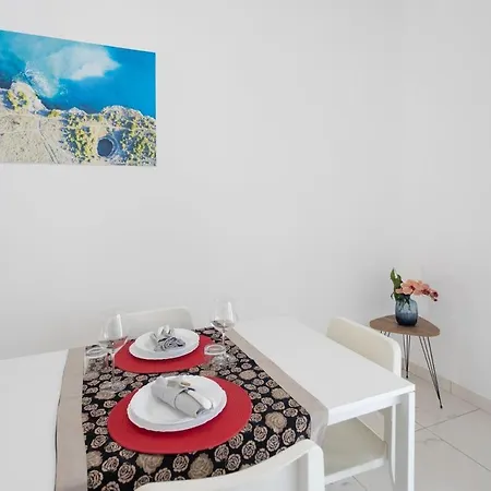 Holiday home Trilocale Corso Italia 21 Piano Terra Con Spazio Esterno
