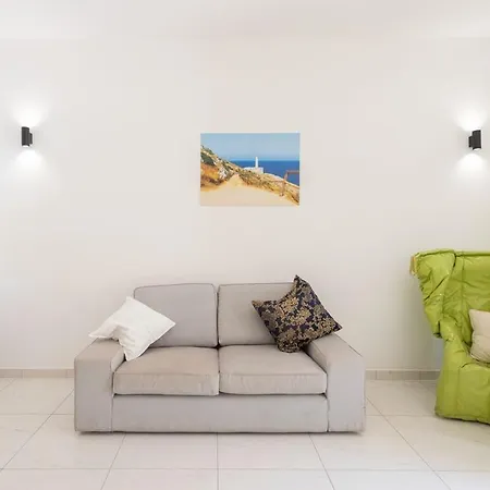 Trilocale Corso Italia 21 Piano Terra Con Spazio Esterno Holiday home *